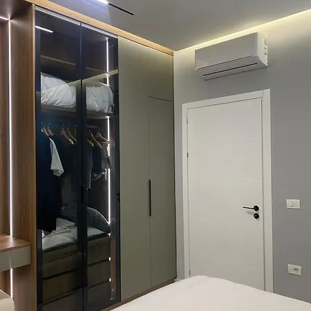 Brand New 1 Bedroom Flat * Tirana