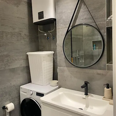 Brand New 1 Bedroom Flat Appartamento Tirana